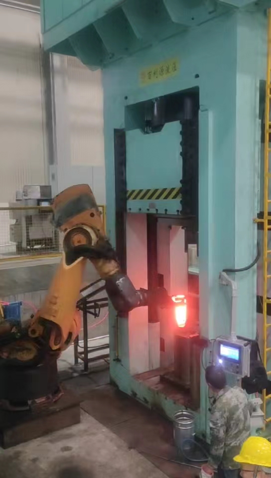 1250T精密框架式液壓機